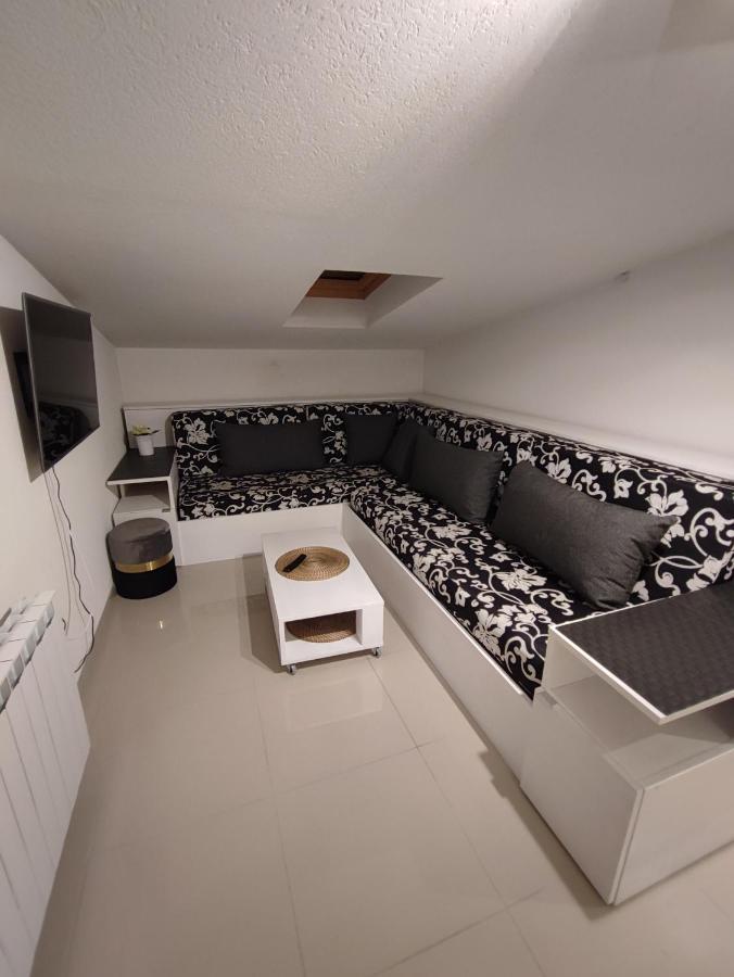 Apartmani Vijecnica ซาราเยโว ภายนอก รูปภาพ
