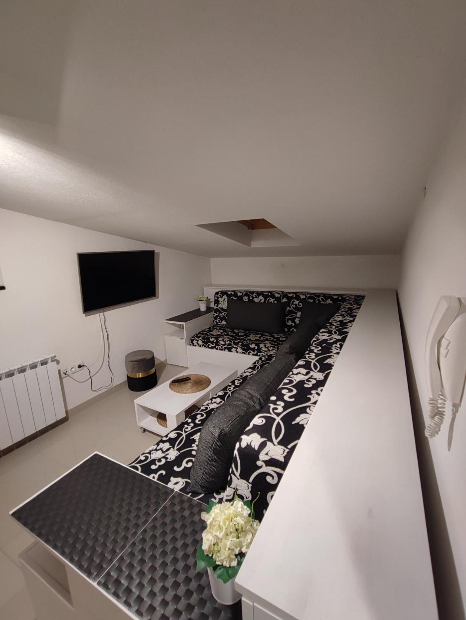 Apartmani Vijecnica ซาราเยโว ภายนอก รูปภาพ
